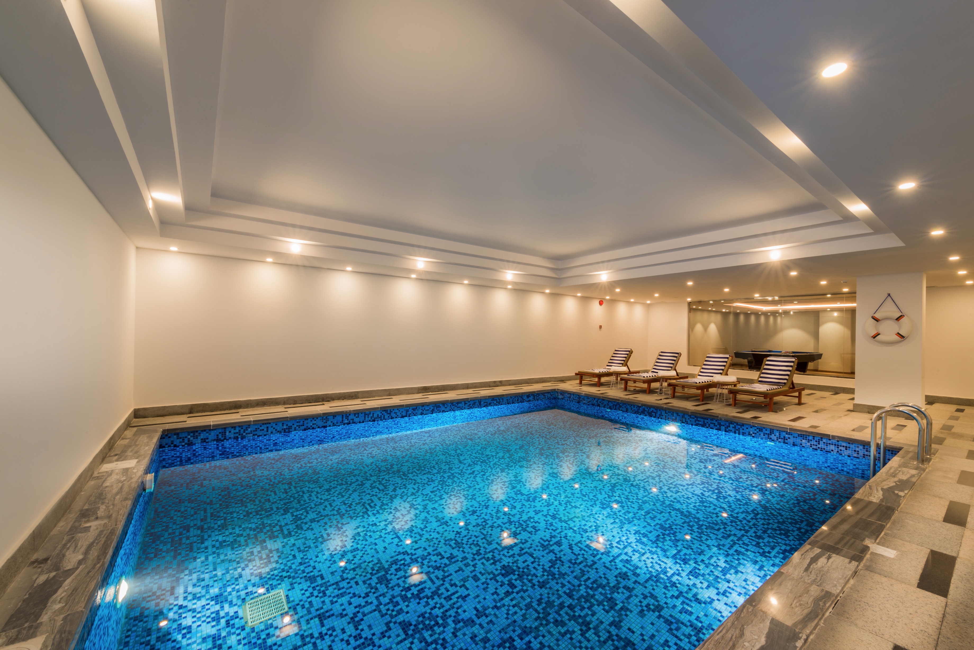 فندق عابر الياسمين