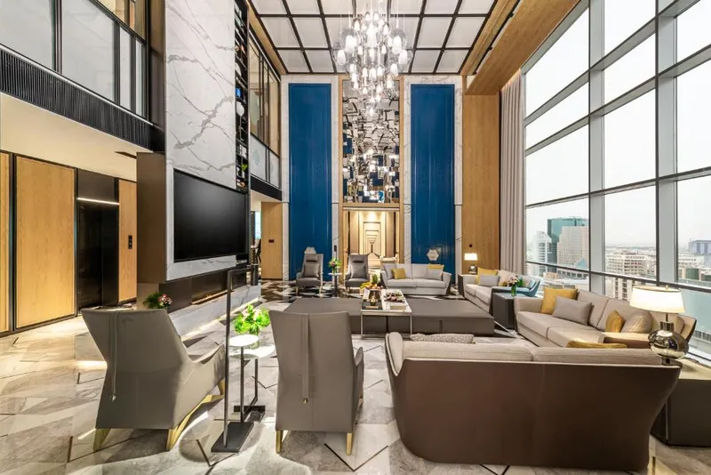 Narcissus The Royal Hotel